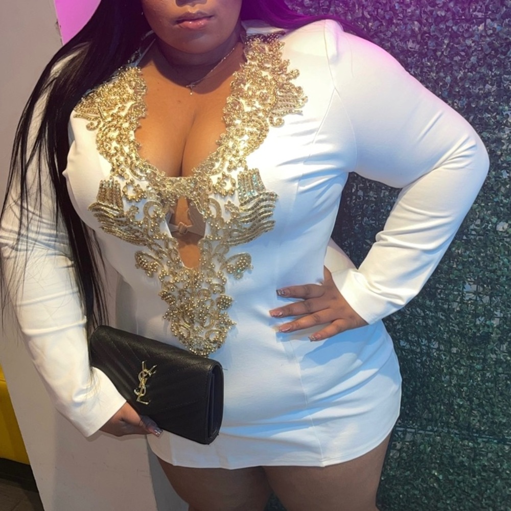 Plus size white embroidery dress